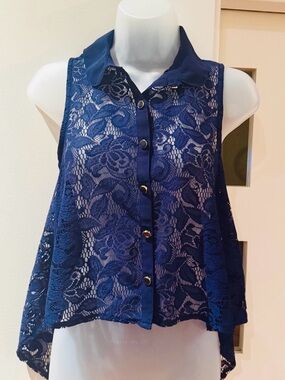 Lace, High/Low  - Top